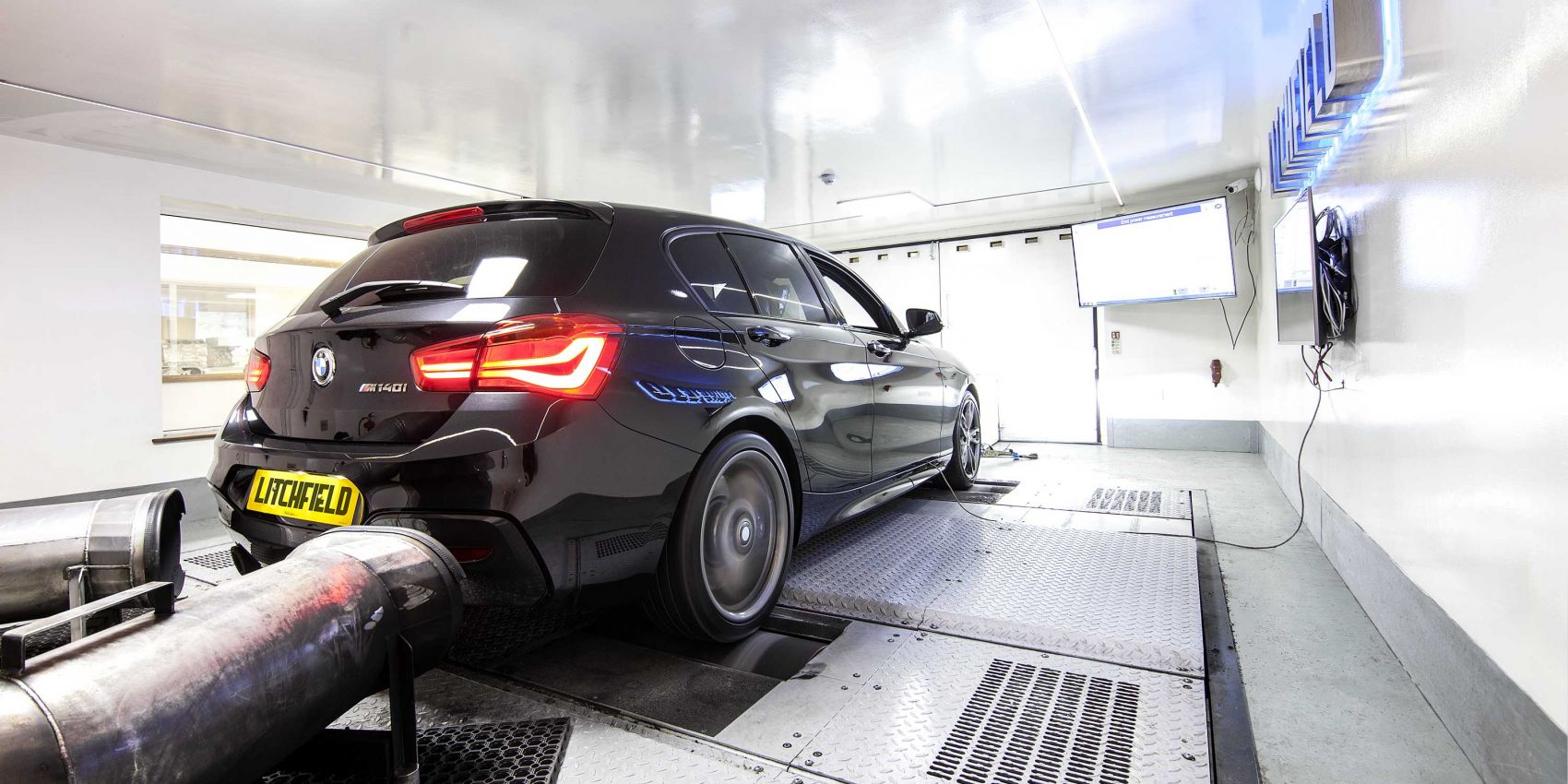 dyno_m140i-1700x850
